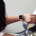 Каишка от Tech-Protect Milanese Band
 за Apple Watch 4 / 5 / 6 / 7
/ 8 / 9 / SE 38/40/41 mm -
Pink - Image 2
