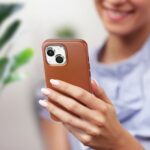 Калъф от Dux Ducis Naples case за iPhone 14 magnetic leather case MagSafe brown - Image 3