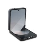 Калъф от Guess PU 4G Metal Logo Case за Samsung Galaxy Z Flip 6 Grey - Image 4